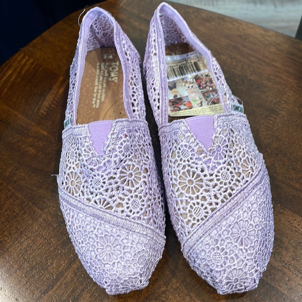 Lilac Lace Toms Shoes BRAND NEW